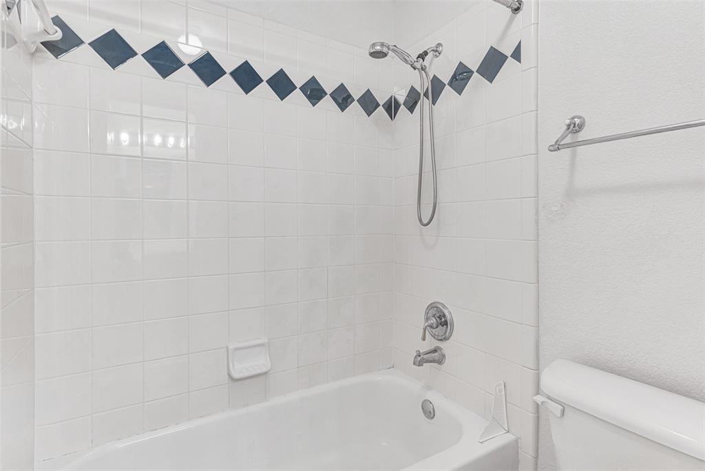 1303 Hillcrest Drive - Photo 12