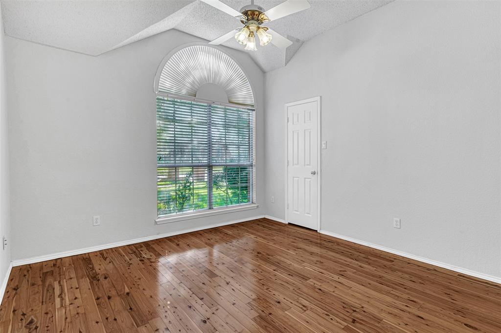 1303 Hillcrest Drive - Photo 13