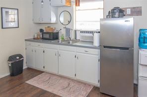 2208 Austin Avenue - Photo 25