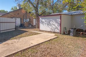 2208 Austin Avenue - Photo 26