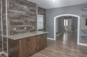 2208 Austin Avenue - Photo 7