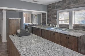2208 Austin Avenue - Photo 8