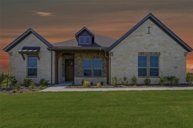 930 County Road 200