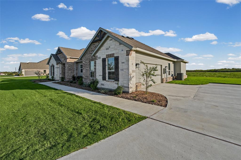 900 County Road 200 - Photo 2