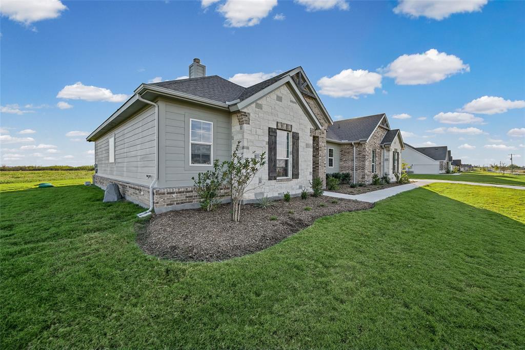 900 County Road 200 - Photo 4