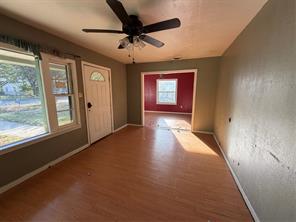 318 N Dale Avenue - Photo 4