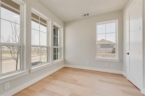 656 Blakelys Way - Photo 12