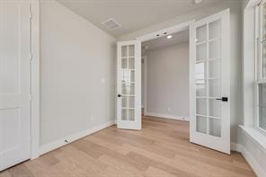 656 Blakelys Way - Photo 13