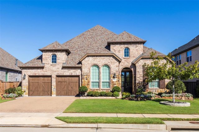 1650 Oakcrest Drive