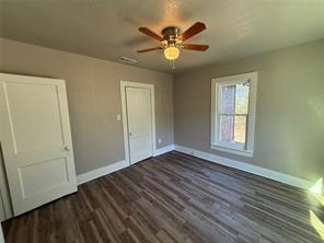 705 E 9th Street - Photo 22