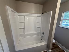 705 E 9th Street - Photo 25
