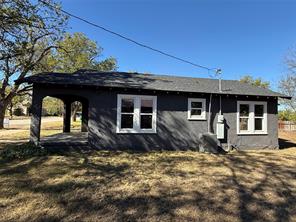 705 E 9th Street - Photo 3