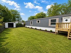 5421 Lake View Drive - Photo 2