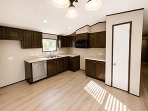 5421 Lake View Drive - Photo 4
