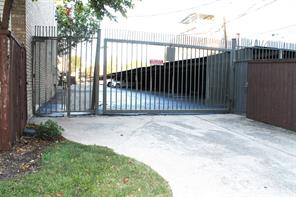2702 Douglas Avenue - Photo 11