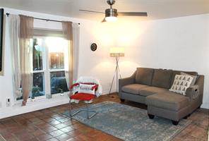 2702 Douglas Avenue - Photo 6