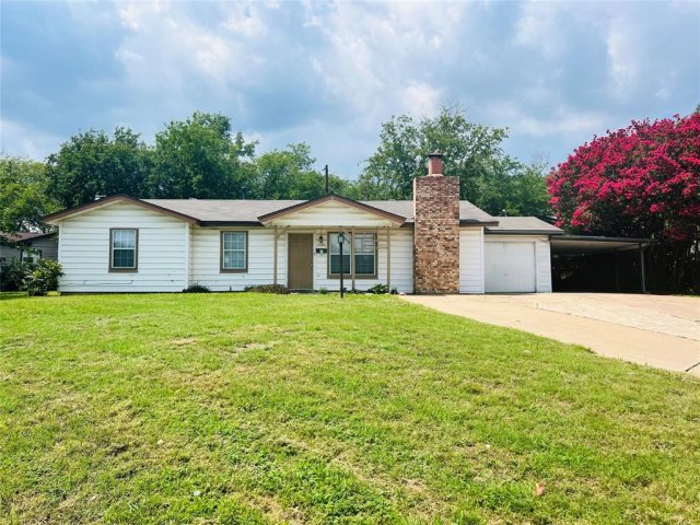 109 NE Cindy Lane