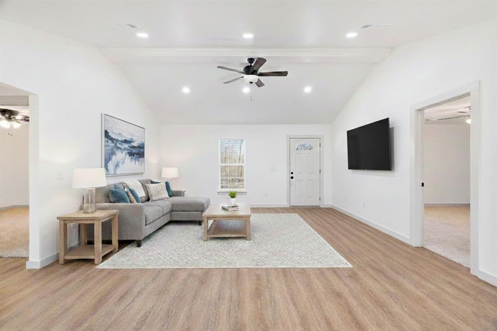 728 County Road 44050 - Photo 10