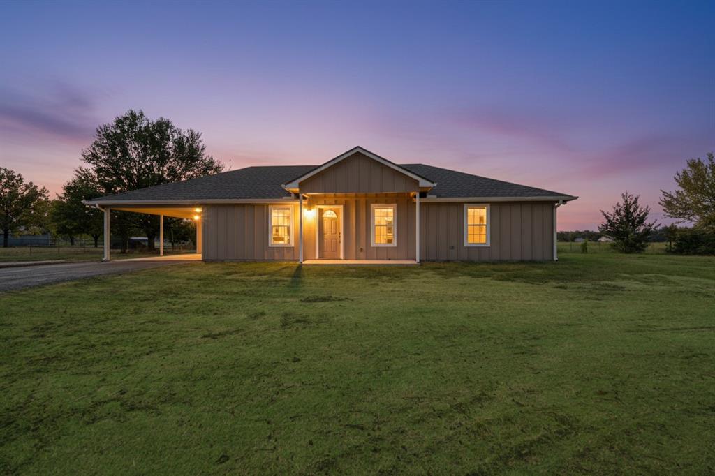 728 County Road 44050 - Photo 2