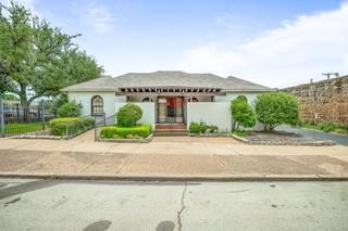 620 4th Street - Photo 2