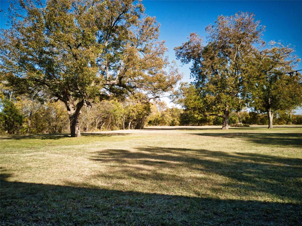 956 County Road 4231 - Photo 16