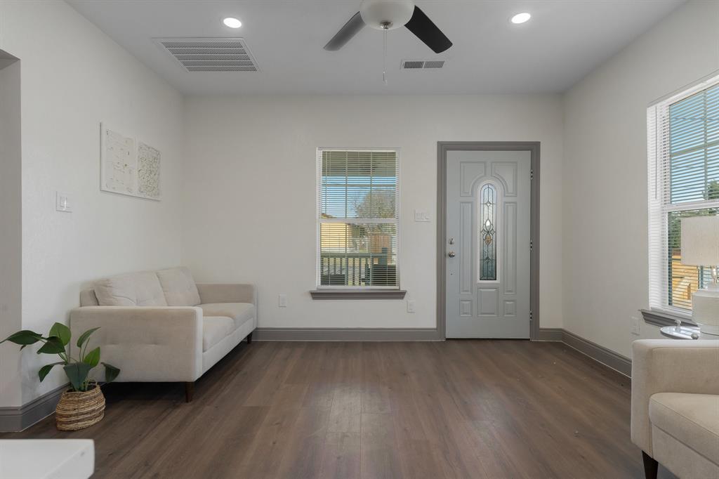 2510 Childs Street - Photo 6