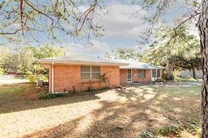 205 Bonham Street - Photo 2
