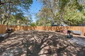 1007 Hackberry Street - Photo 25