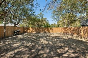 1007 Hackberry Street - Photo 26