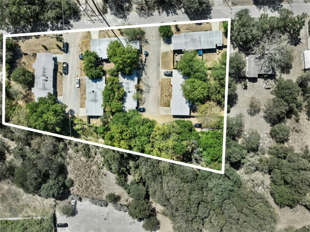 1011 Hackberry Street - Photo 1