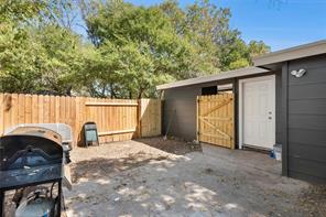 1011 Hackberry Street - Photo 27