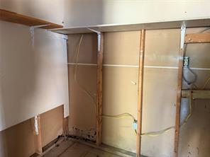 1001 E Main Street - Photo 5