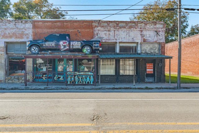4149 & 4147 3rd Street