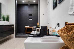 1002 Mobile Street - Photo 4
