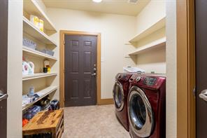 6216 FM 499 - Photo 23