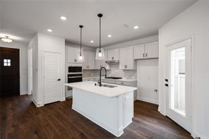 8720 Treeline Parkway - Photo 5