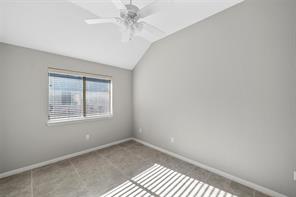 302 Canterbury Drive - Photo 23