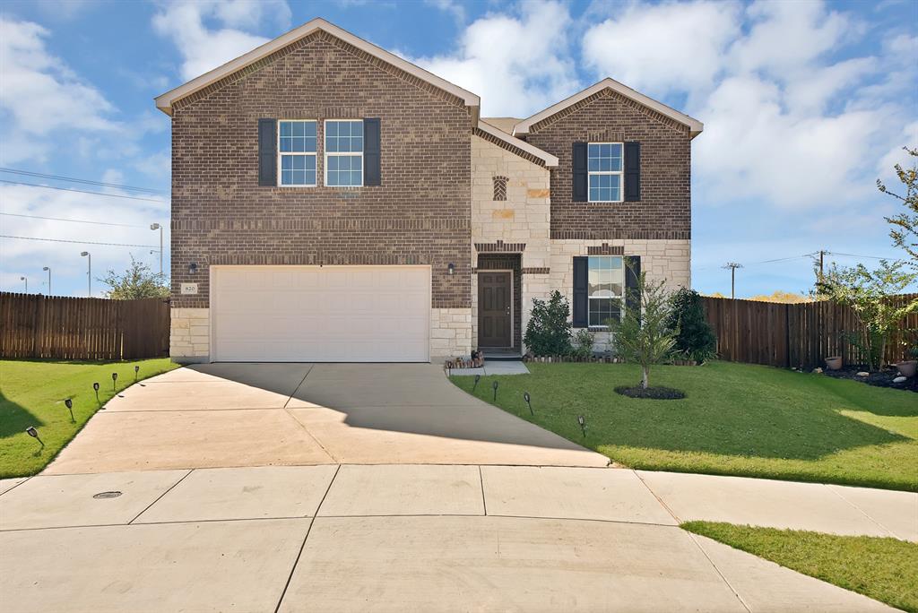 820 Lemongrass Court - Photo 1