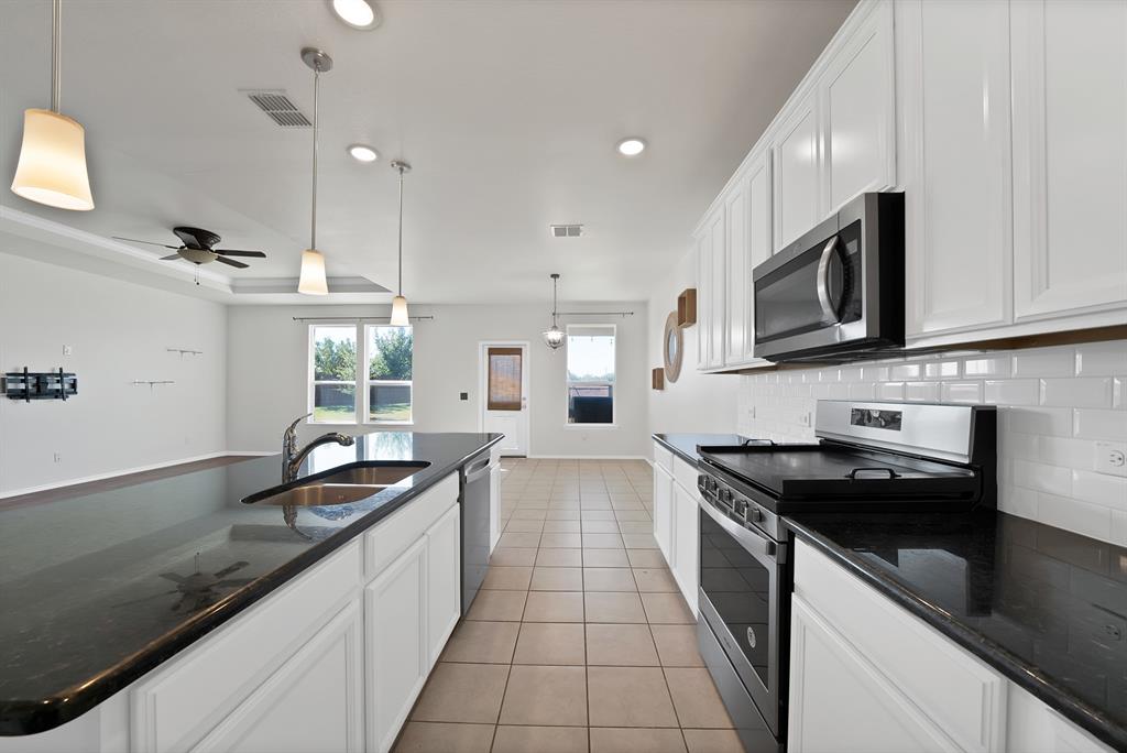 820 Lemongrass Court - Photo 8