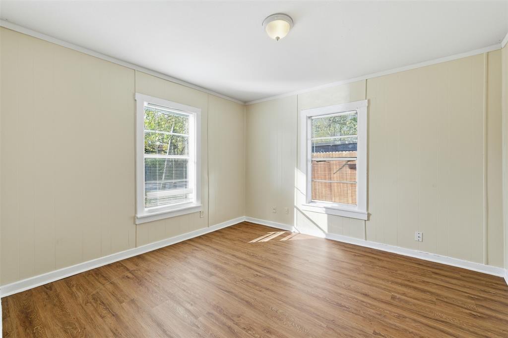 509 E 3rd Street - Photo 11