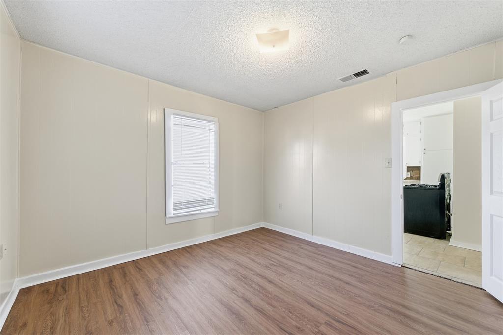 509 E 3rd Street - Photo 23