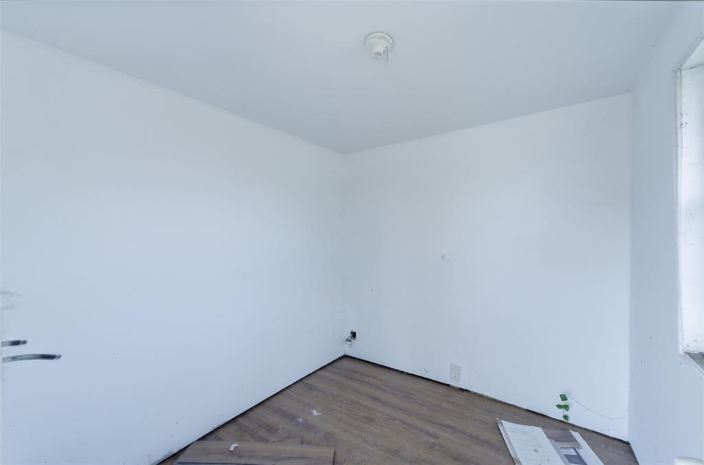 509 E 3rd Street - Photo 35