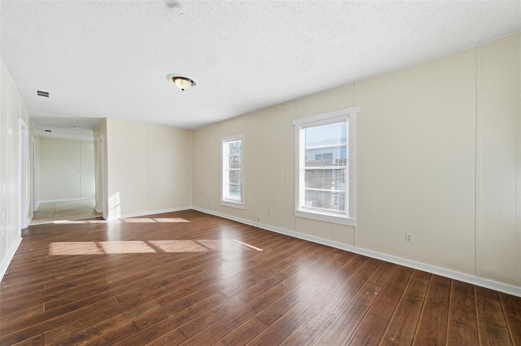 509 E 3rd Street - Photo 8
