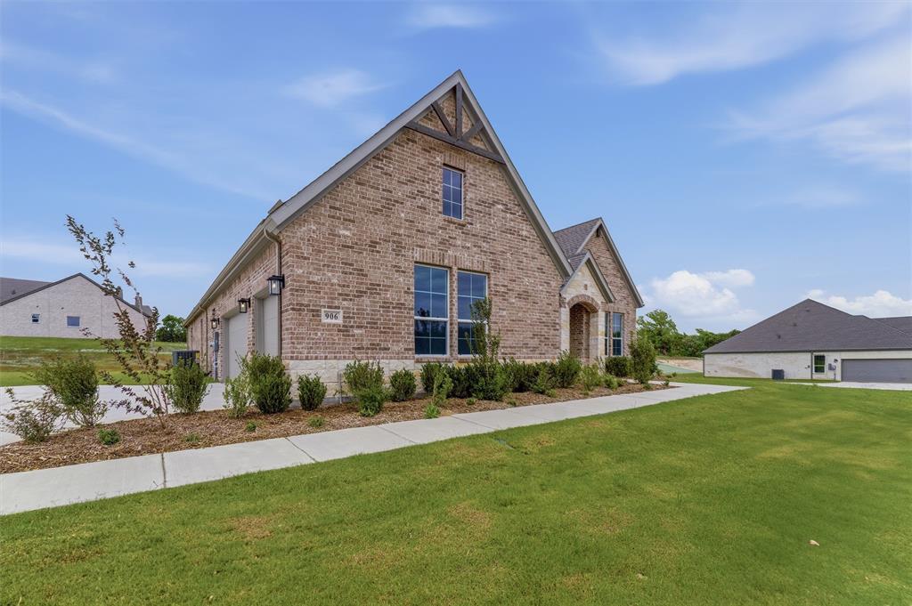 906 Perrin Lane - Photo 2