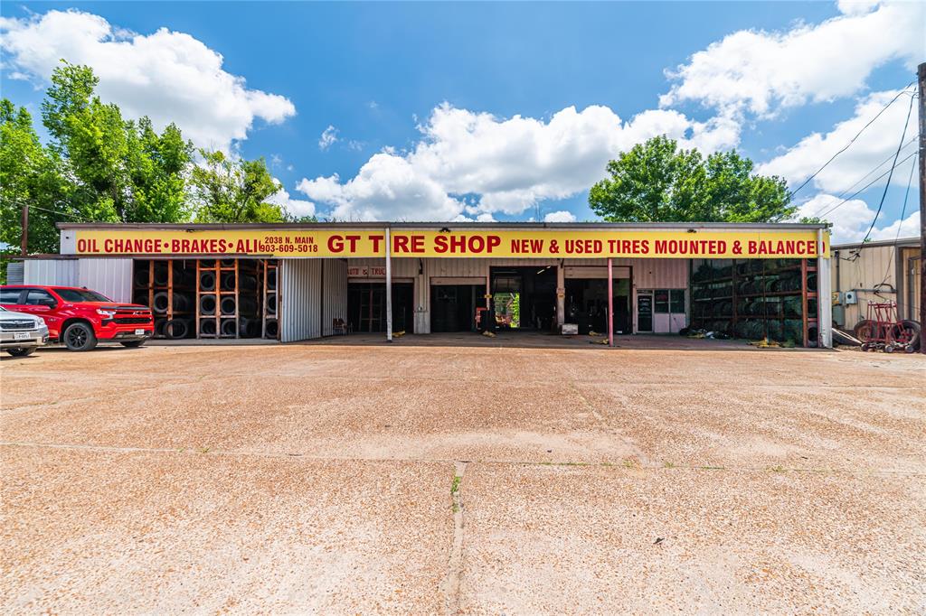 2038 N Main Street - Photo 2