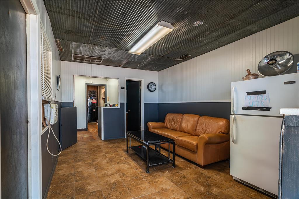 2038 N Main Street - Photo 8