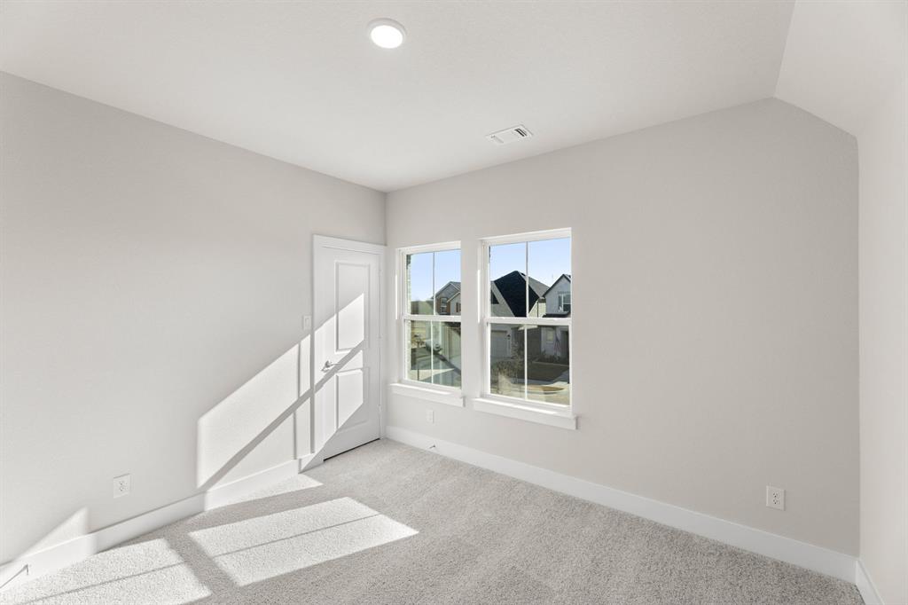 11740 Edgewood Drive - Photo 18