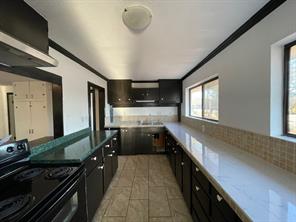 613 Central Texas Expressway - Photo 18