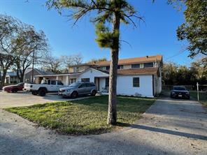 613 Central Texas Expressway - Photo 2