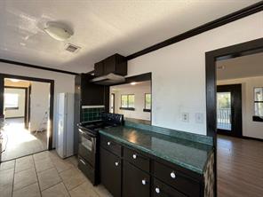 613 Central Texas Expressway - Photo 20
